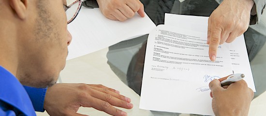 Quand un contrat est conclu par le mandataire apparent d’une association