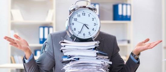 Heures supplémentaires : interdiction de l’employeur vs charge de travail